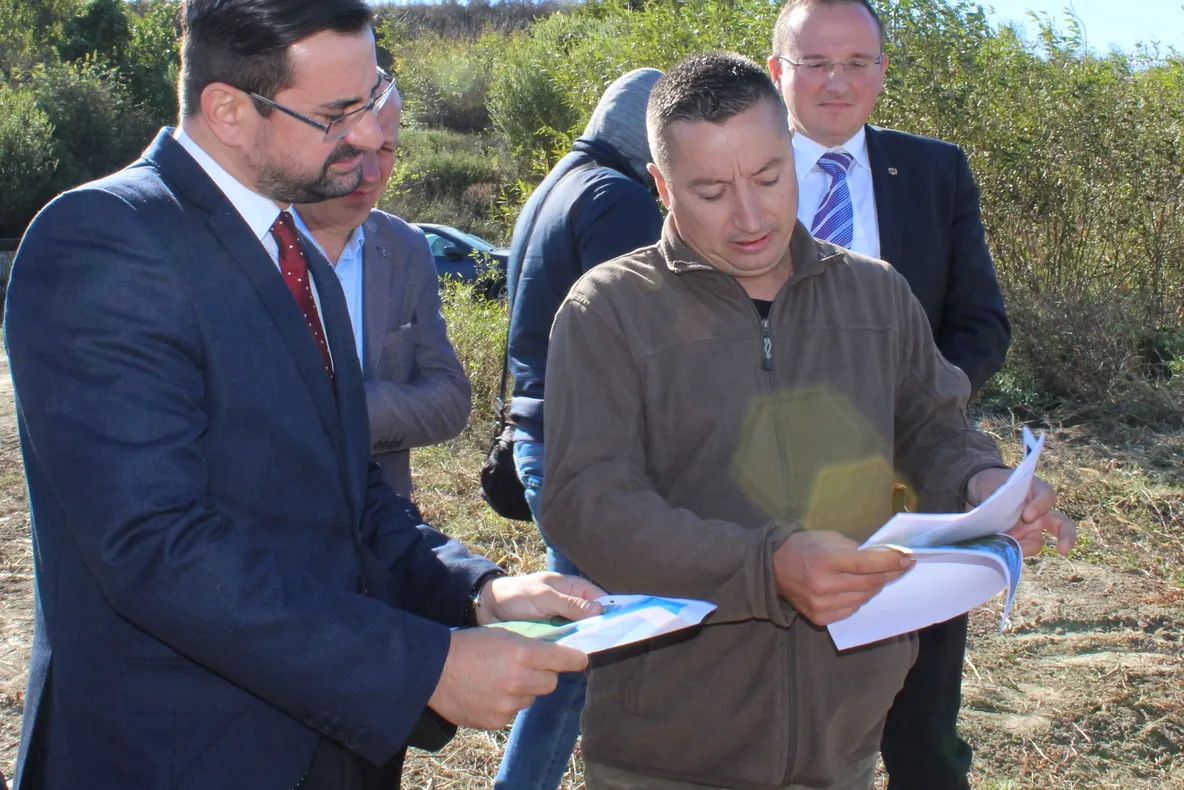 A ajuns să livreze mere bio italienilor după ani de muncă în agricultură chiar în Italia - FOTO