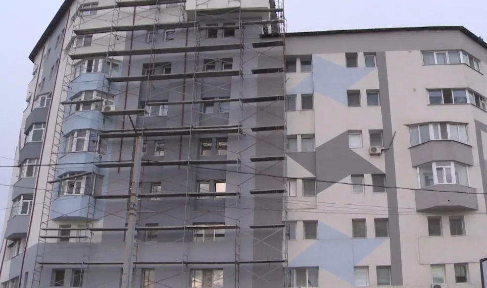 Primăria Slatina face demersuri pentru reabilitarea ultimelor 248 de blocuri din oraș