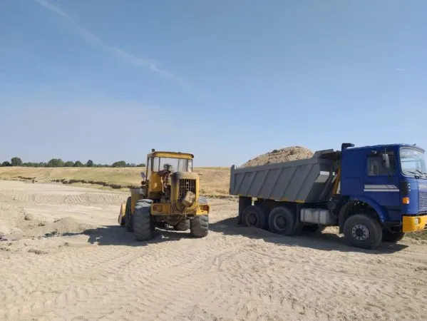 Afaceri ilegale cu balast pe râul Vedea. Ce măsuri au luat oamenii legii