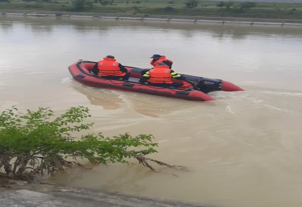 Bărbat găsit mort într-un pârâu din judeţul Olt