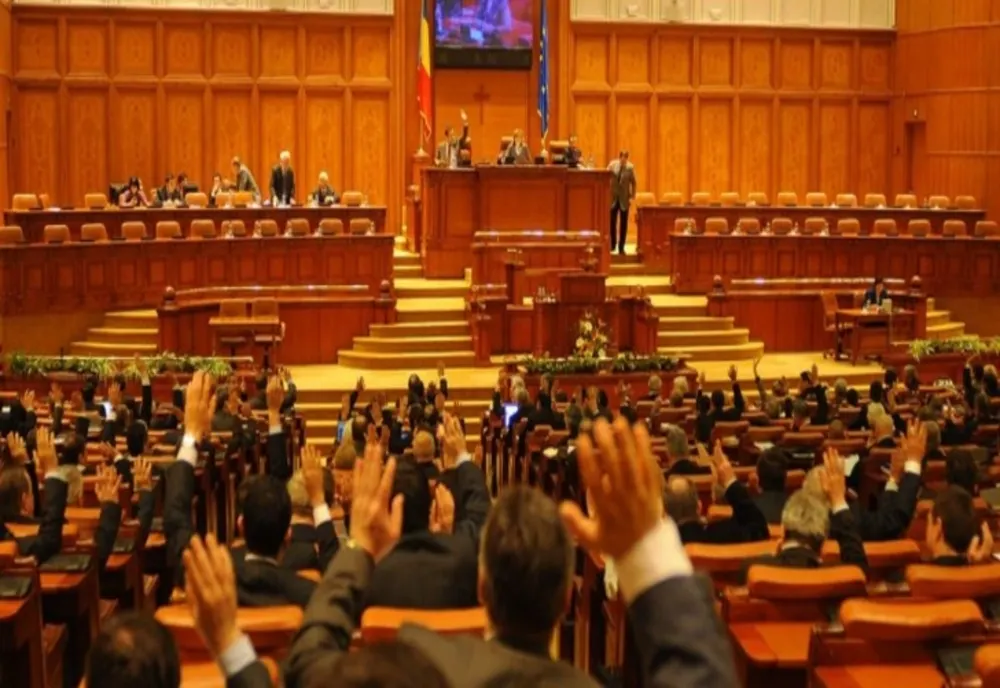 Procesul foştilor parlamentari din Olt, care vor înapoi pensiile speciale, s-a mutat la Bucureşti
