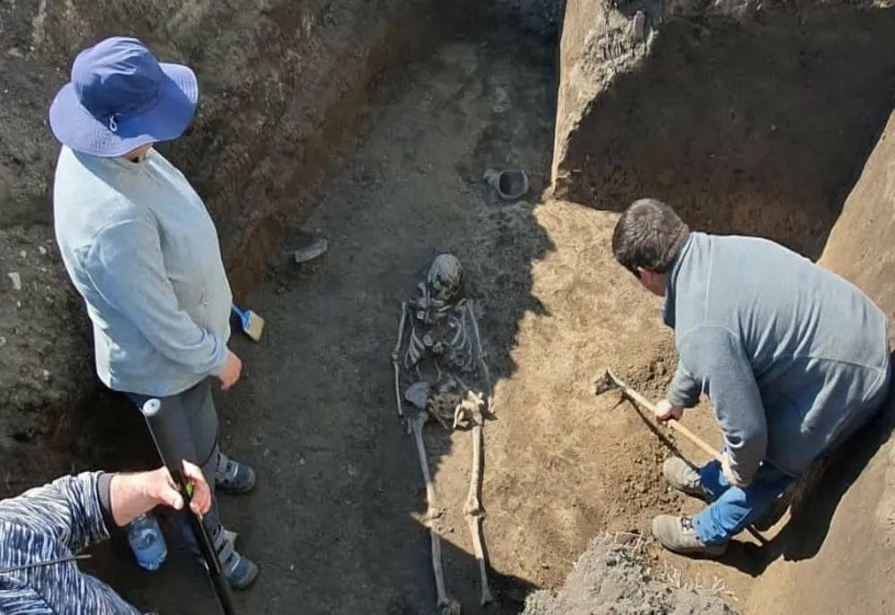 Mormânt medieval, descoperit într-o localitate din Olt