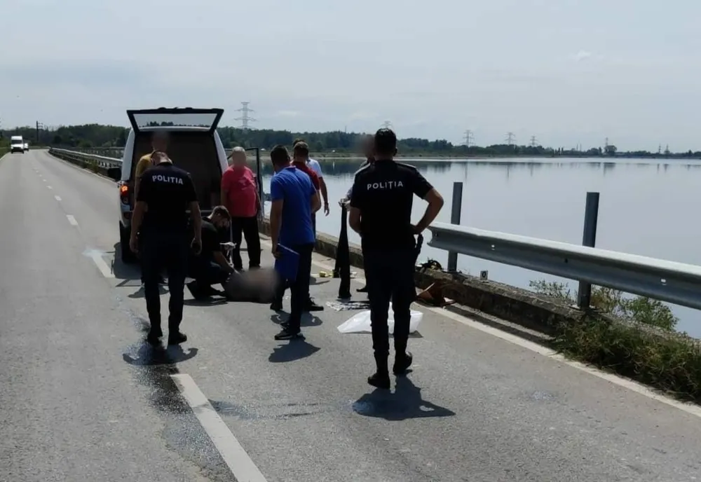 Femeie neindetificată, găsită înecată într-un baraj de pe Olt