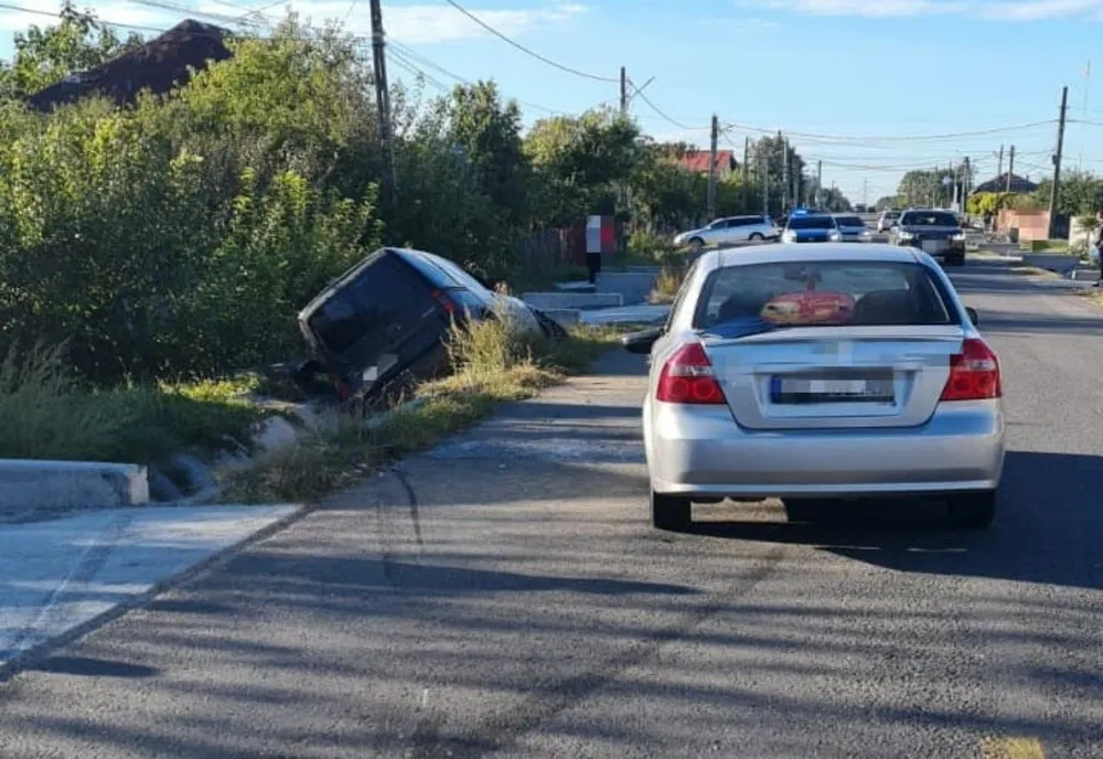 Accident rutier în judeţul Olt, la Curtişoara. O persoană rănită