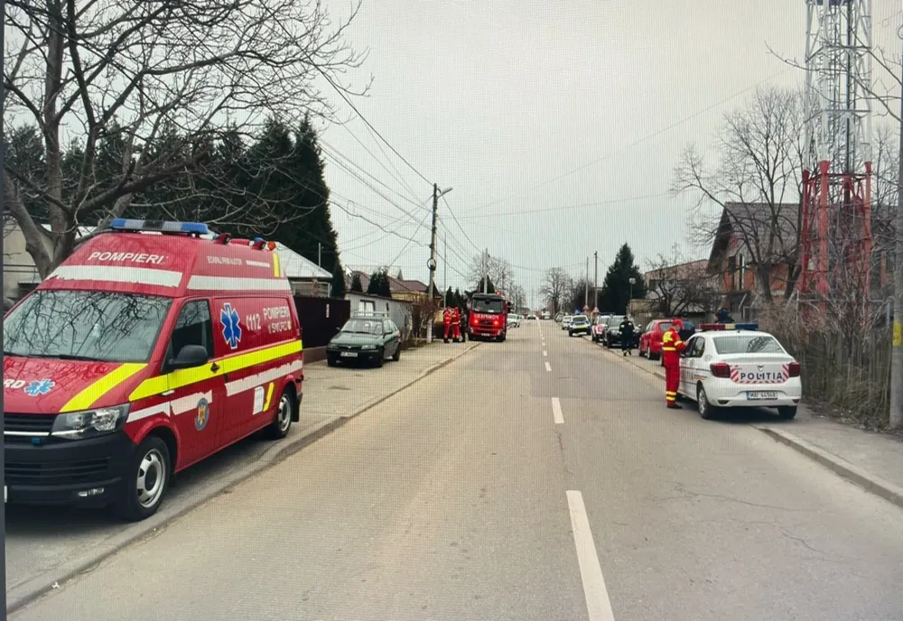 O femeie şi fiul ei, găsiţi morţi în casă, la Slatina