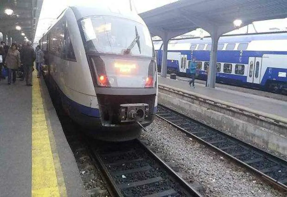 INS: NUMĂRUL PASAGERILOR CARE AU CIRCULAT CU TRENUL A SCĂZUT CU 7,5%