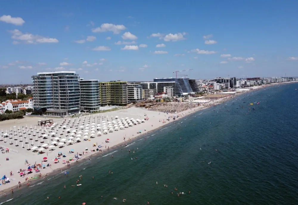 TURISMUL ÎN ROMÂNIA, ÎN CREȘTERE COMPARATIV CU VARA 2023. REZERVĂRILE PENTRU 2024 VIN CU REDUCERI MARI