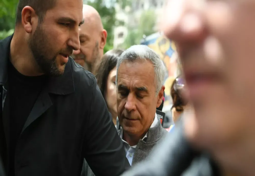 INSTANȚA A DECIS ÎN CAZUL LUI CĂLIN GEORGESCU: CONTROLUL JUDICIAR A FOST PRELUNGIT CU 60 DE ZILE 