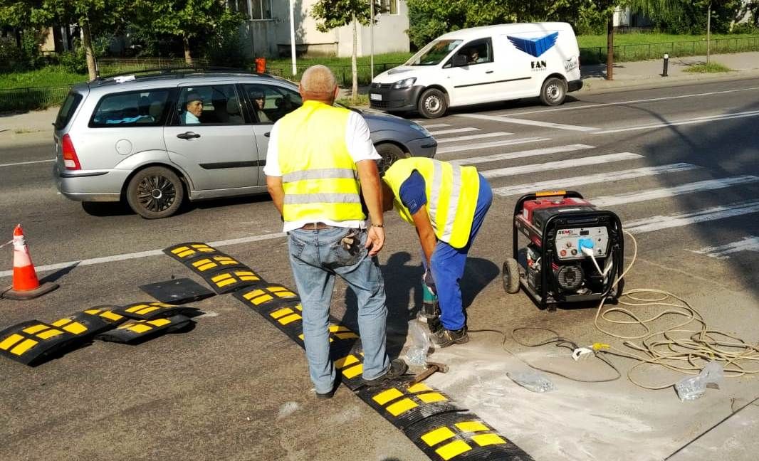 Măsură luată de autorităţi după numeroasele accidente cu pietoni, de pe Ecaterina Teodoroiu din Slatina