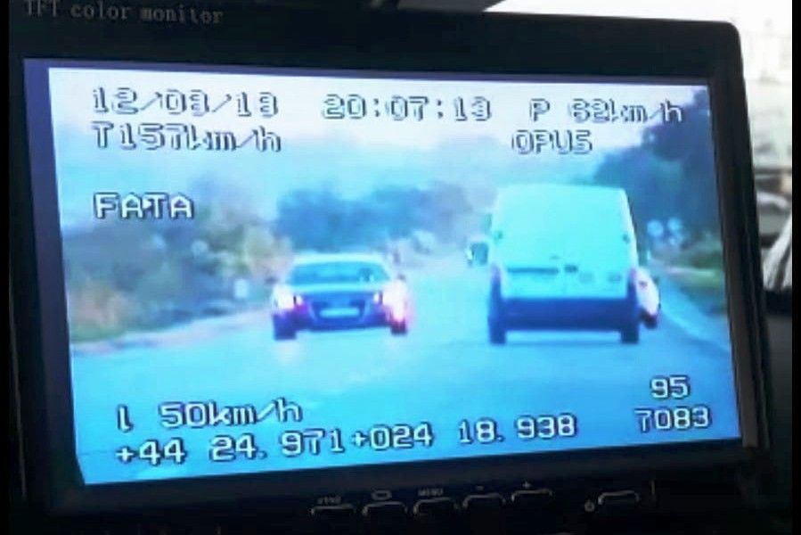 Tânăr din Pîrşcoveni, prins în timp ce gonea cu o viteză record