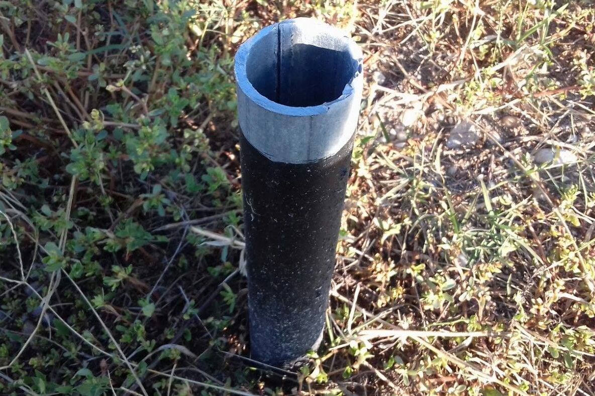 Hoţii de fier vechi au furat stâlpii indicatoarelor rutiere dintre Piteşti şi Slatina - FOTO