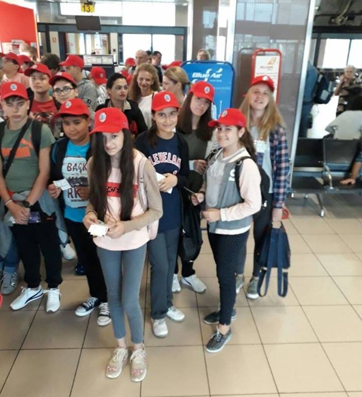 Câștigătorii Disney Cup au plecat astăzi la Paris
