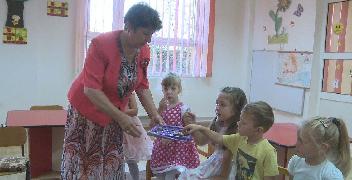 Olt: Grădiniță de la sat, asaltată de copii. De ce îi aduc părinții aici- FOTO