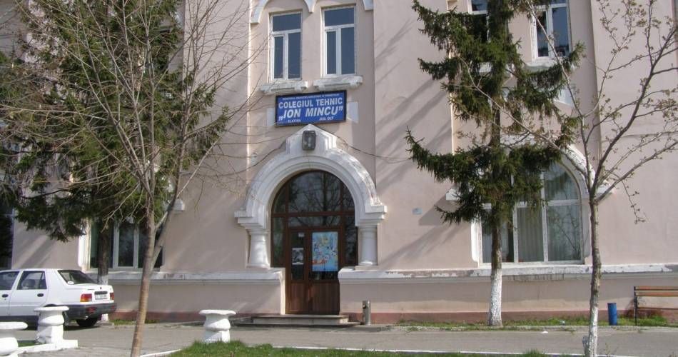 Clădirea fostului colegiu „Ion Mincu”, reabilitată. Ce instituții se mută în imobil