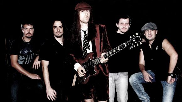 Melodiile trupelor Queen și AC/DC răsună în acest weekend la Slatina Fest