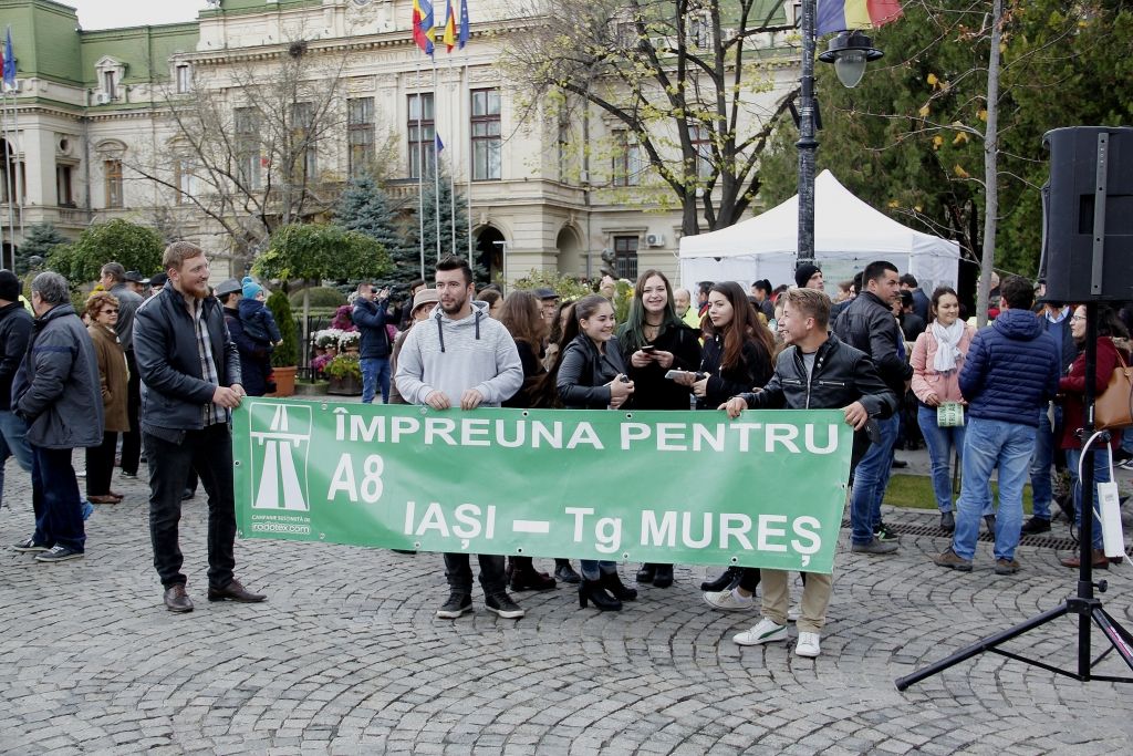 Cine va construi primele două tronsoane ale drumului expres Craiova-Slatina-Piteşti