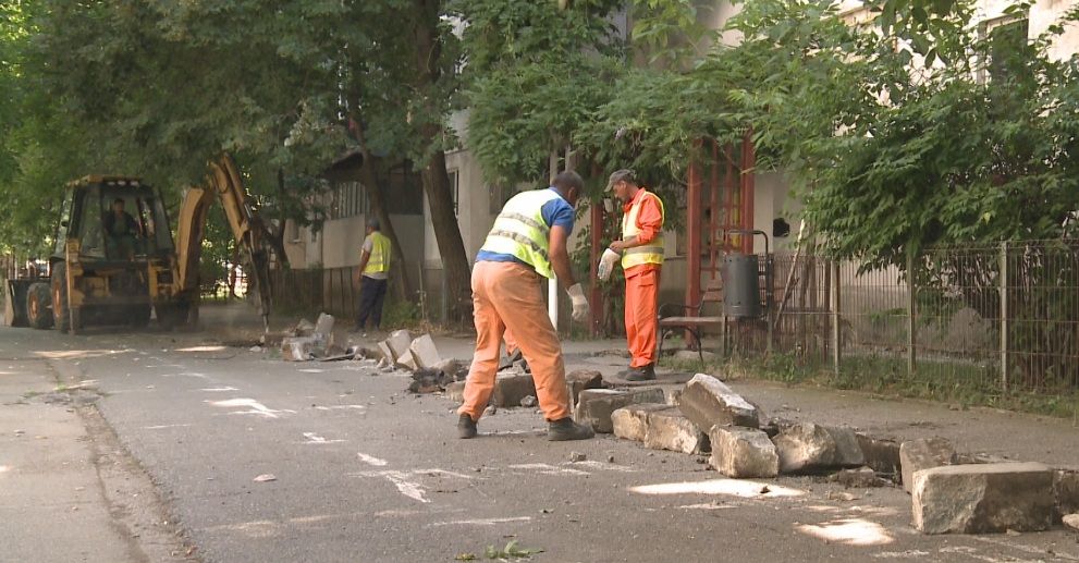 A început marea asfaltare la Slatina. Unde s-a deschis primul șantier