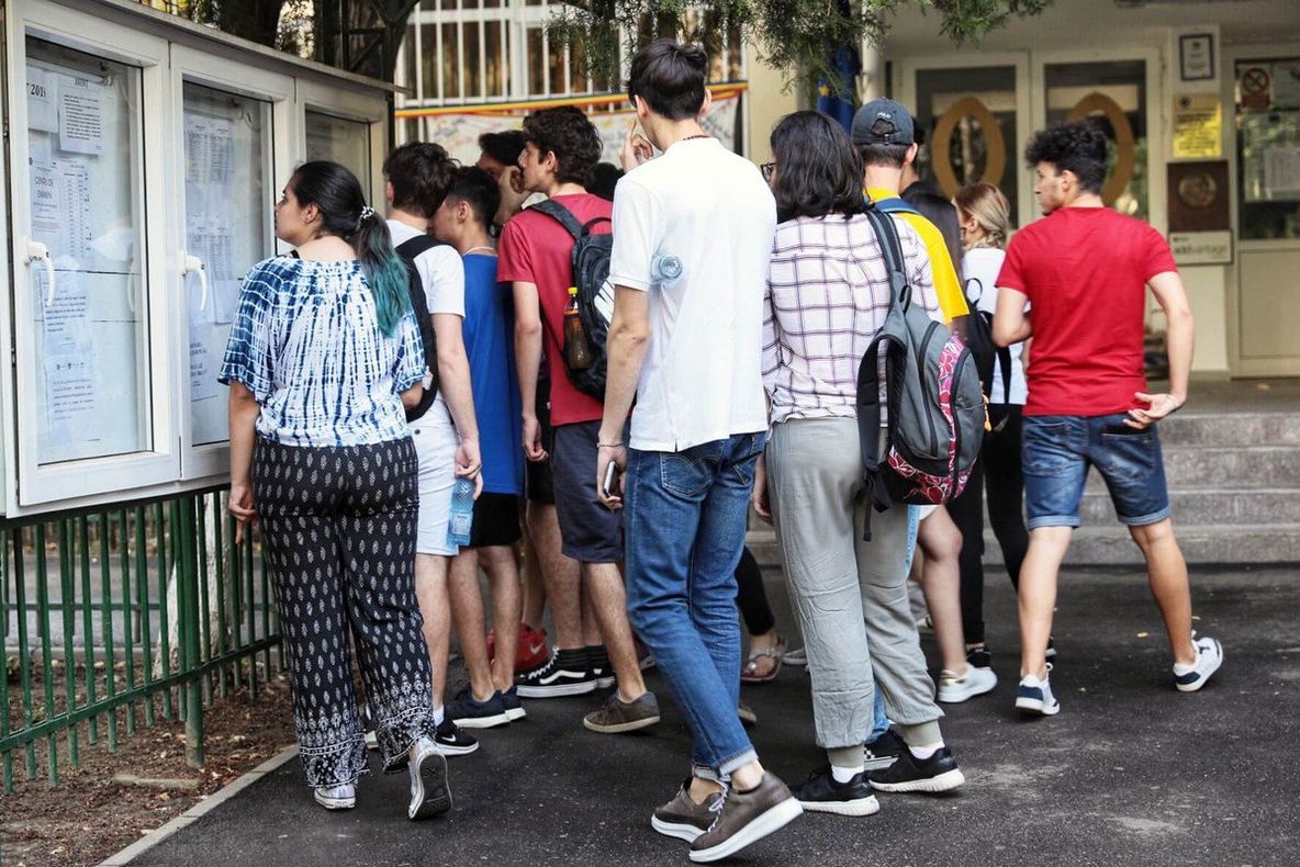 Peste 1.000 de contestații după afișarea rezultatelor la BAC