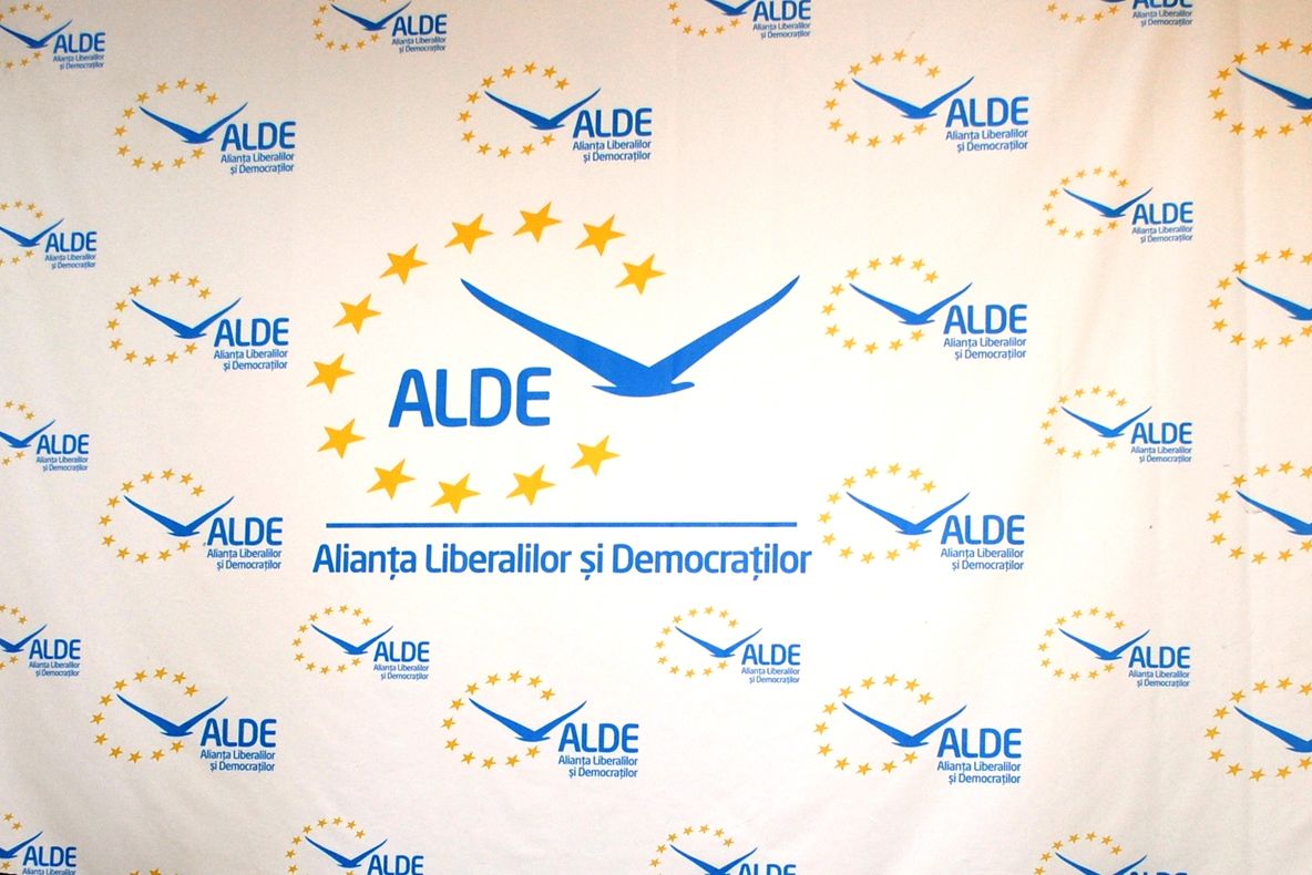 Excludere din ALDE Olt. Un secretar de stat a ales să rămână în Guvern