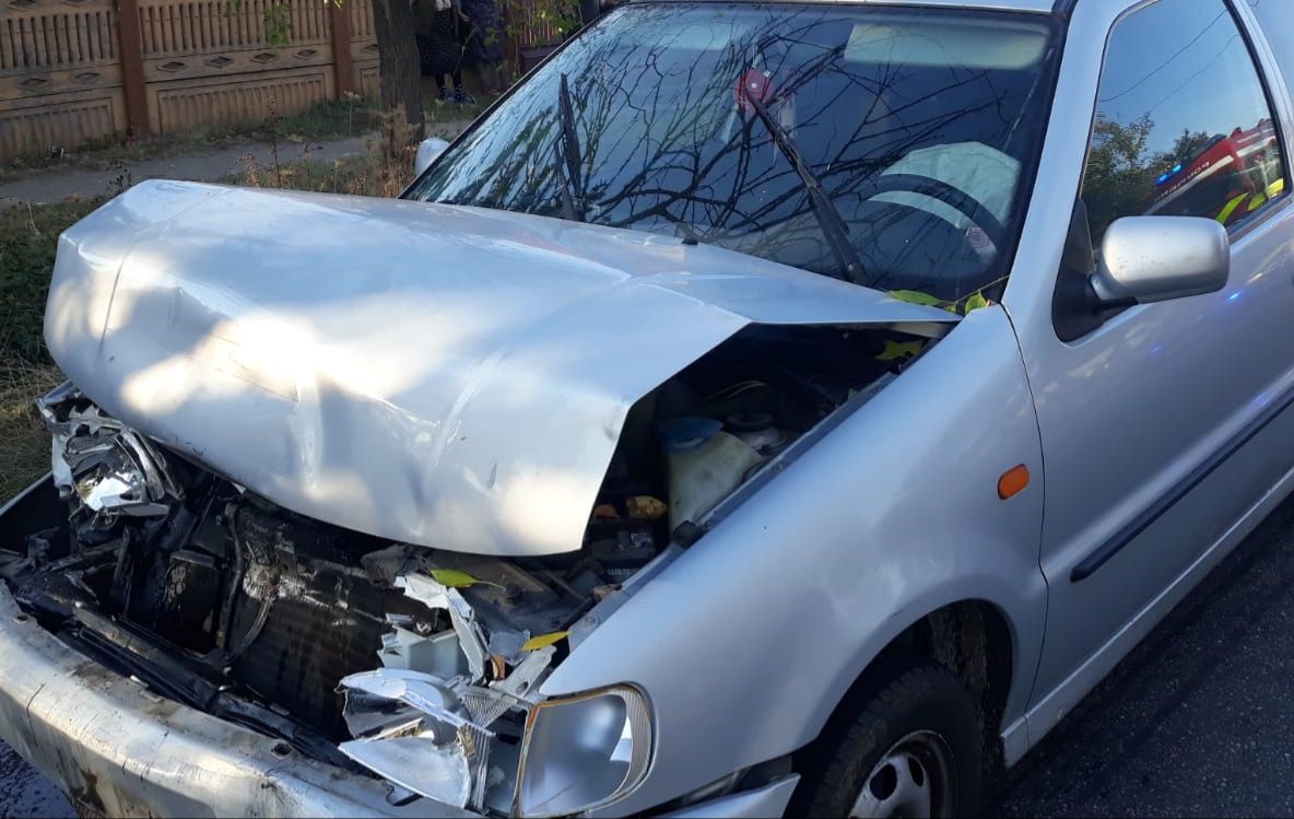 Olt: O persoană rănită într-un accident rutier, pe un drum județean