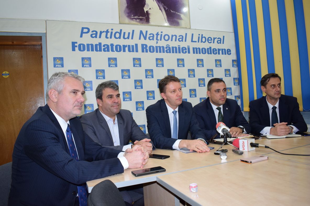 Liberalii "se jură" că nu vor închide spitale. Cel din Balş ar fi pe listă
