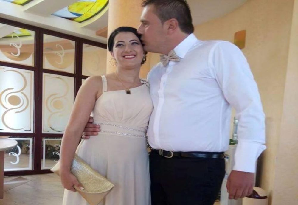 VIDEO VIRAL. Slătineni stabiliţi în Spania cântă înainte de vot