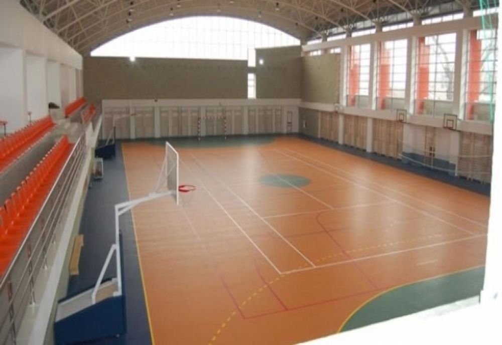 Sală de sport cu tribune într-o comună din Olt. S-a semnat contractul de lucrări