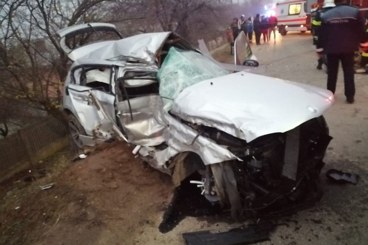 Trei persoane rănite într-un accident rutier, într-o comună din Olt
