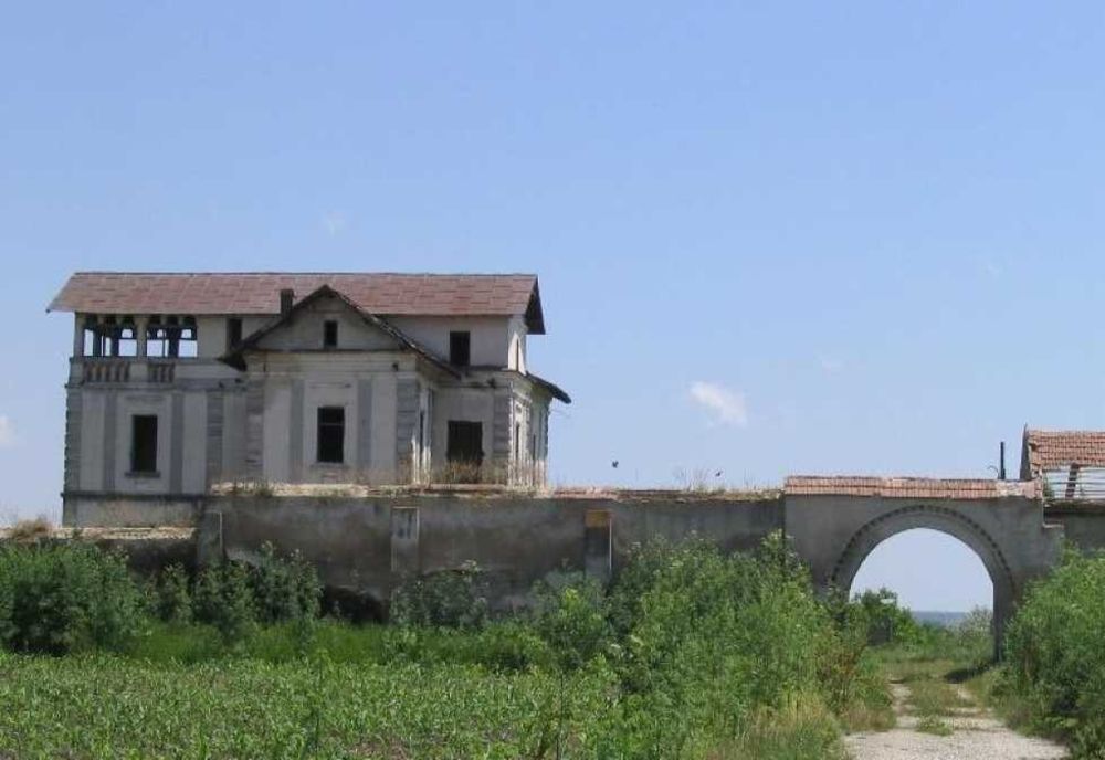 Culele construite de boierii olteni, în urmă cu sute de ani, încă păstrate în regiune. Cum ar putea fi salvate şi redate circuitului turistic
