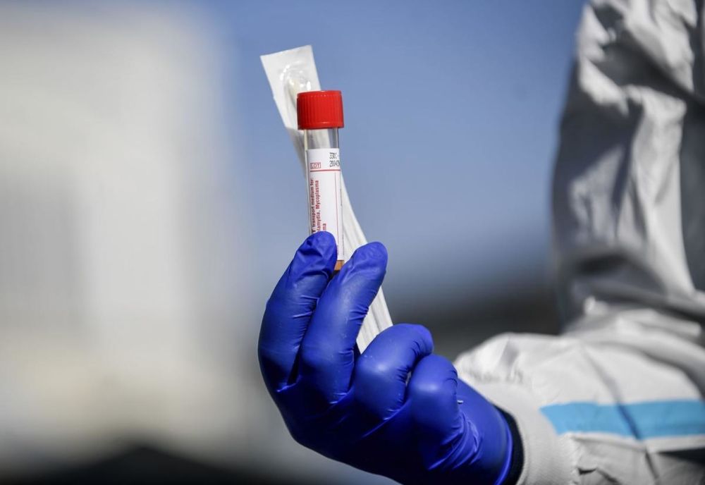 Angajaţi ai unor centre de îngrijire şi asistenţă din Olt, confirmaţi cu coronavirus
