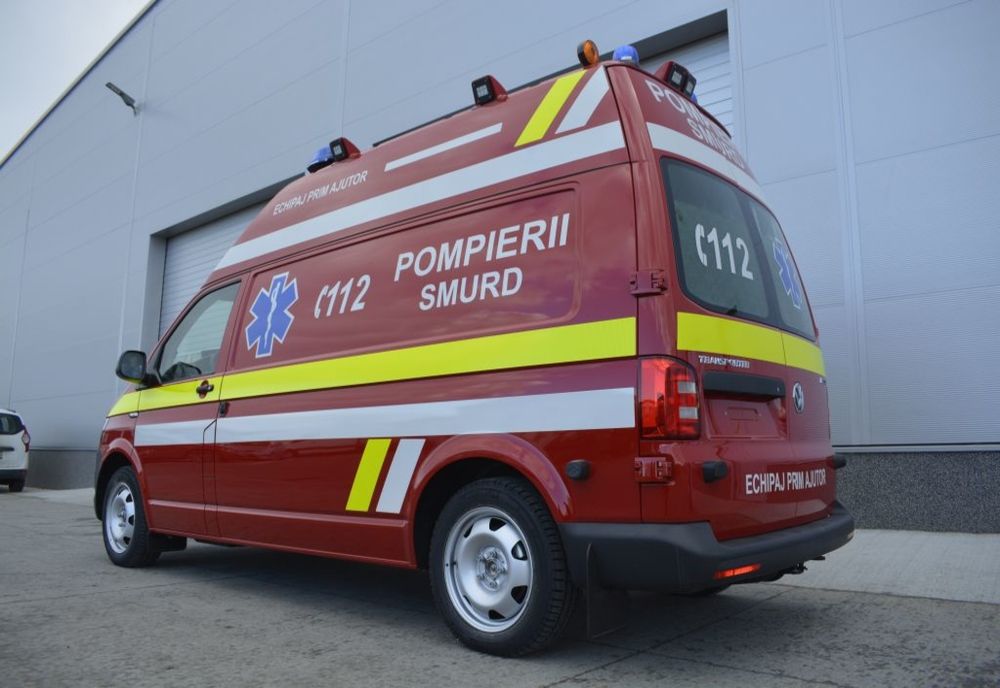 Accident în judeţul Olt. Trei persoane, printre care un copil de doi ani, la spital