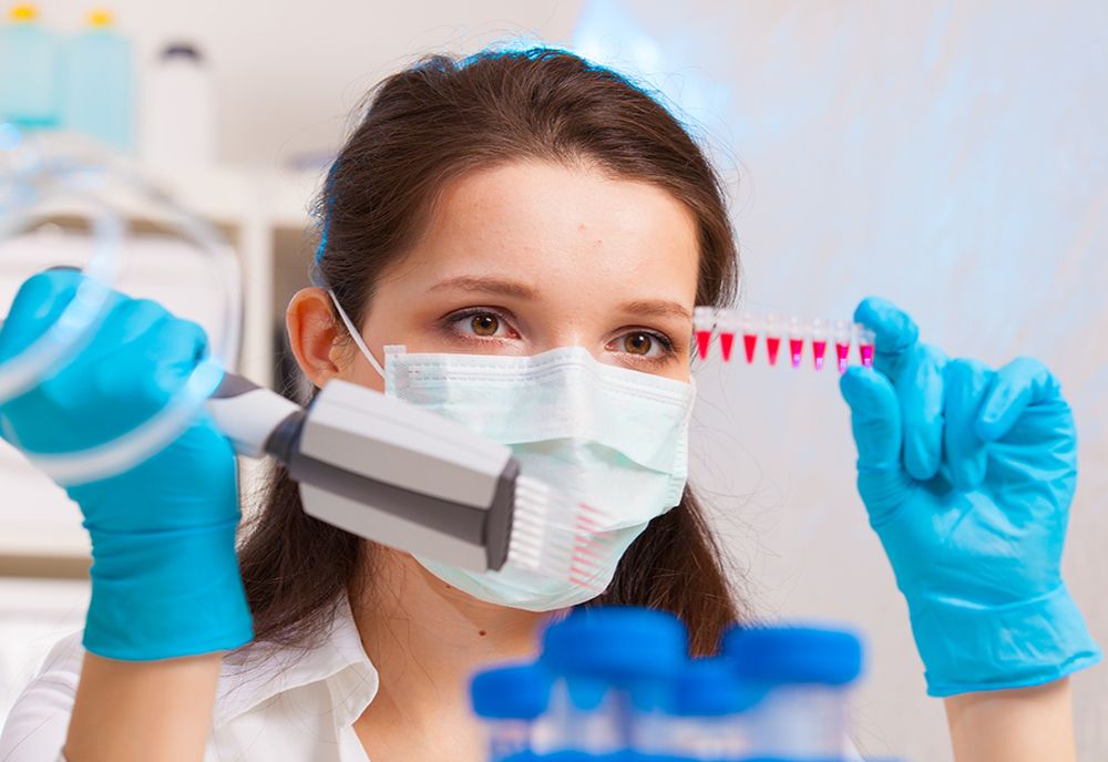 Olt: O femeie care a născut, confirmată cu coronavirus