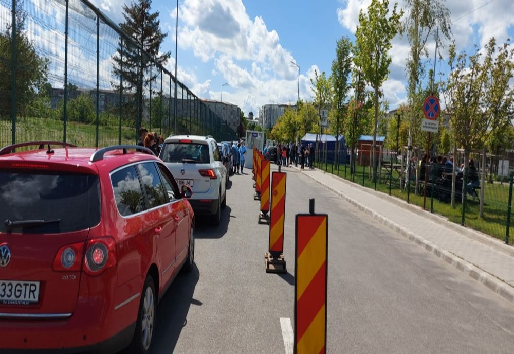 Activitatea centrului de vaccinare drive-through din Slatina, suspendată pe perioada caniculei