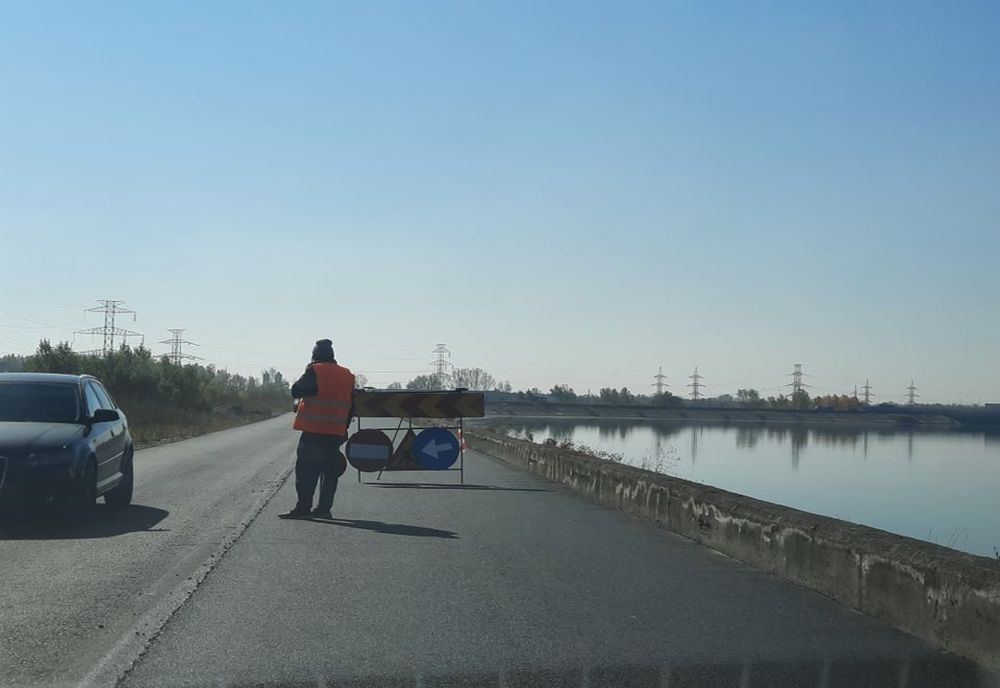 Olt: Au fost reluate lucrările de reabilitare a drumului dintre Slatina şi Slătioara