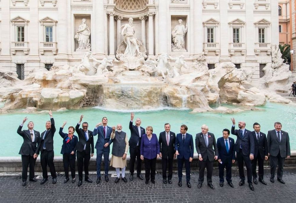 O monedă istorică în Fontana di Trevi