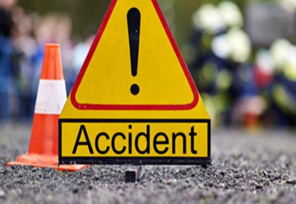 Olt: O femeie la spital, după ce fiind pe bicicletă a fost lovită de un autoturism