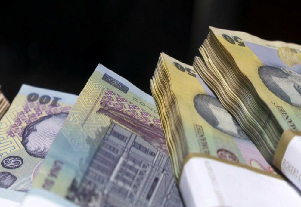 Legea salarizării, finalizată în septembrie. Calcule la Ministerul Muncii pentru salariul minim european - Ce se întâmplă cu veniturile bugetarilor
