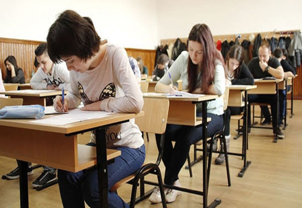 De ce nu dau toți elevii Admiterea și BAC-ul. Explicațiile Ministerului Educației
