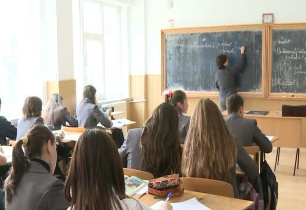 LOVITURĂ PENTRU ELEVII DE LA PROFILURILE VOCAȚIONALE: VOR FI OBLIGAȚI SĂ SE TRANSFERE DACĂ NU IAU MINIM NOTA 6 LA MATERIILE DE BAZĂ