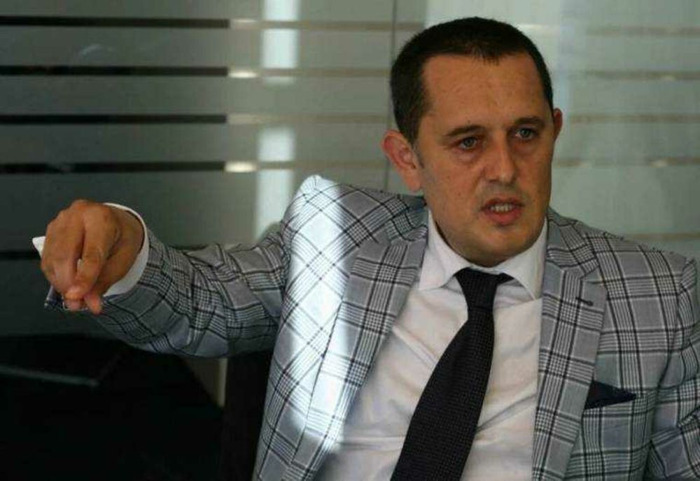 PIPEREA: NU M-AR MIRA CĂ ROMÂNIA ȘI-A EXPUS DEJA ACESTUI CREDIT PE 45 DE ANI POPULAȚIA, PE CEL PUȚIN DOUĂ GENERAȚII, PENTRU NEBUNIA DE A SUSȚINE UCRAINA PÂNĂ LA 