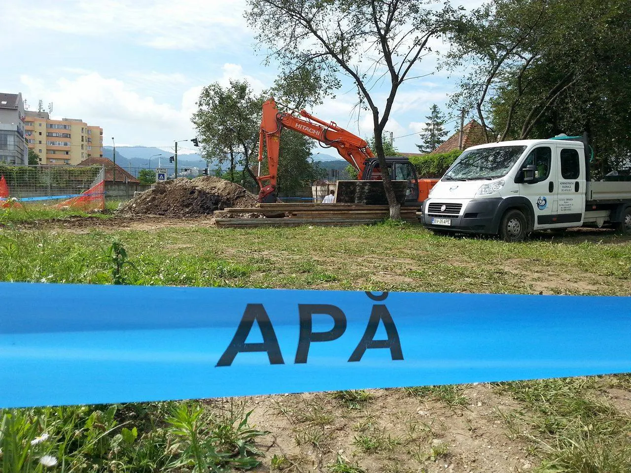 Curatare-canal-Timis-namol-mizerie-SGA-Compania-Apa3