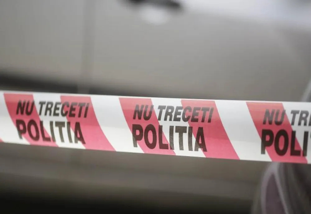 Beat criță, a intrat cu mașina într-o remorcă și a ajuns la spital