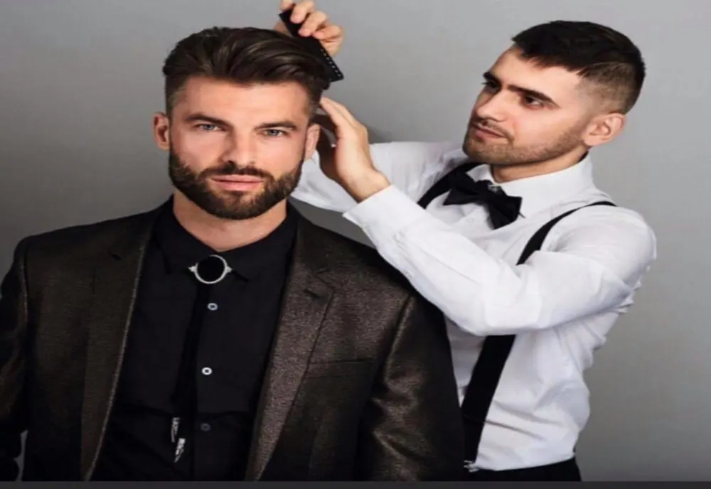 Un tânăr din Caracal a ajuns să lucreze pentru unul dintre cele mai cunoscute barbershop-uri din Paris
