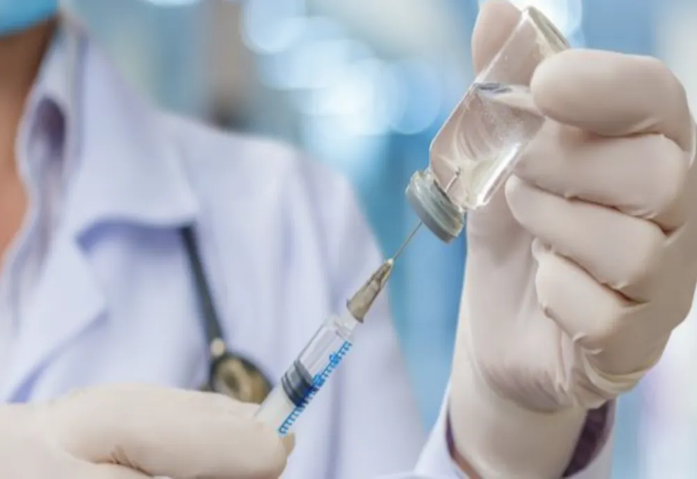 EXPERIMENTUL CU VACCINURILE COVID: BILL GATES RECUNOAȘTE CĂ A FOST CEL MAI MARE TEST MEDICAL GLOBAL