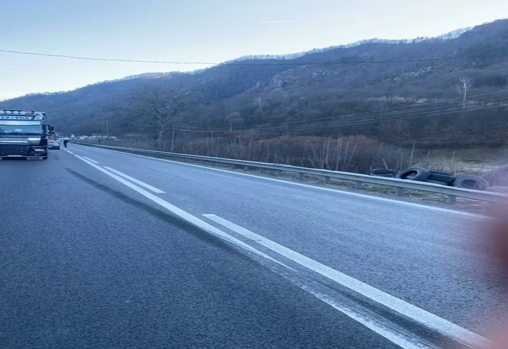 CIRCULAȚIA PE VALEA OLTULUI SE ÎNCHIDE, ÎN REPRIZE DE 15 MINUTE, DE ASTĂZI