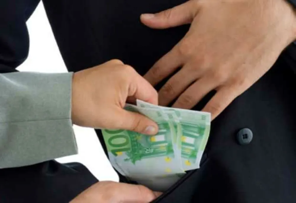 ROMÂNIA PE ULTIMUL LOC ÎN UE ÎN EUROBAROMETRUL CORUPȚIEI 2024