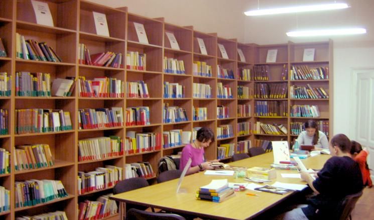 biblioteca