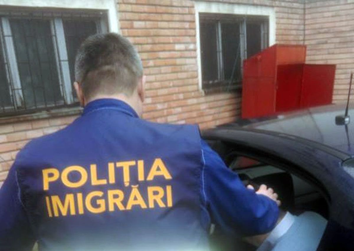 PolitistImigrari01