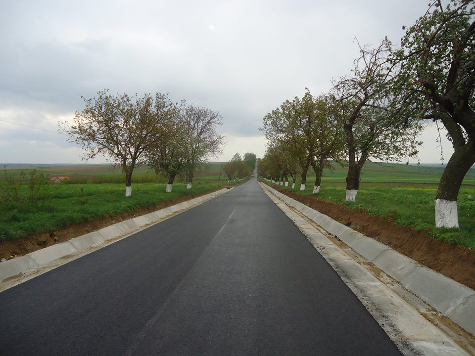 drumul-comunal-Baluseni-Draxini-Botosani2