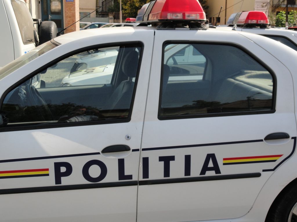 Masina-politie-enational.ro_1